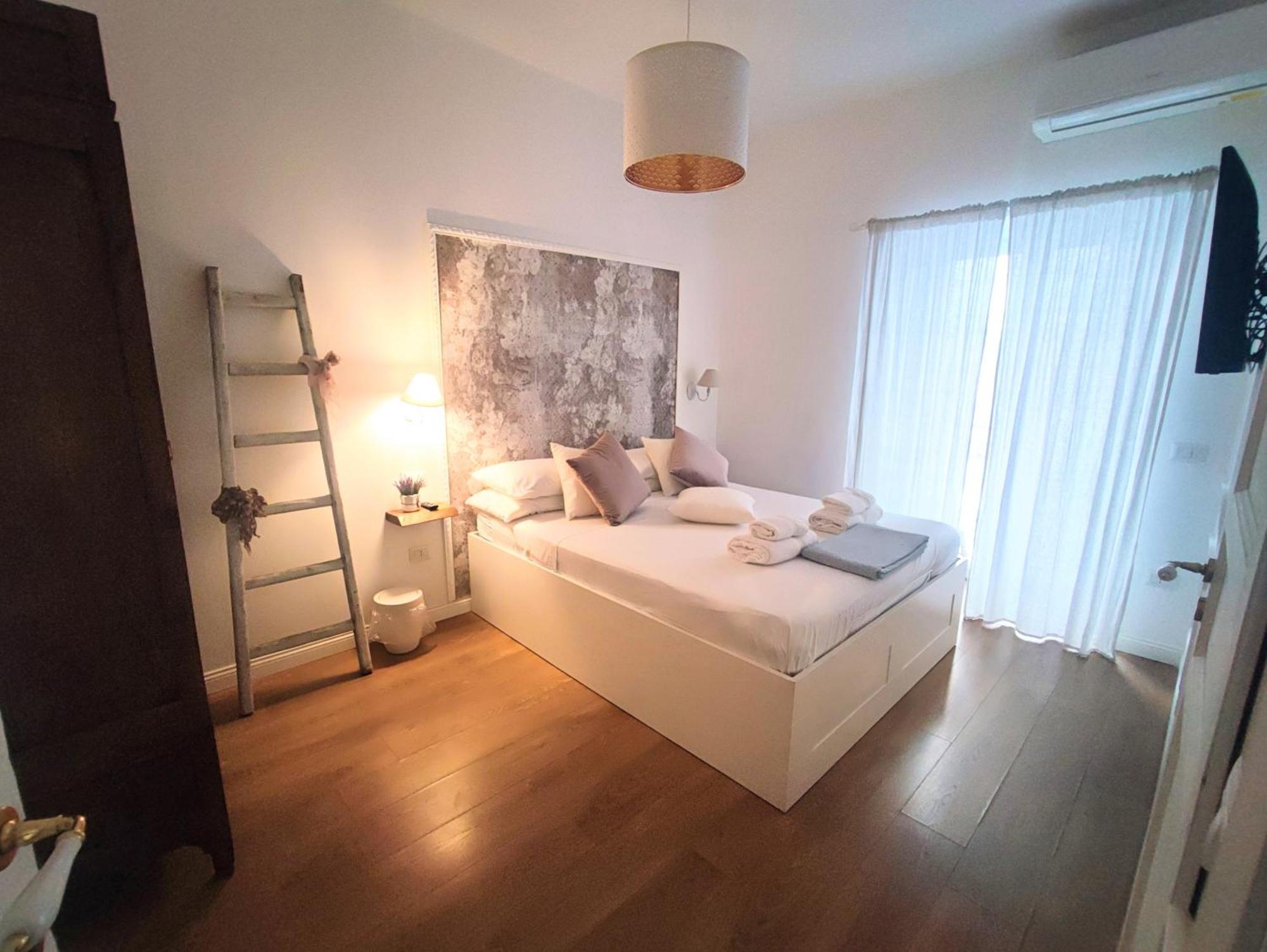 Annamaria Rooms Neapol Pokój zdjęcie